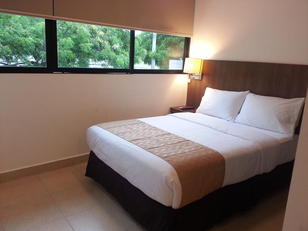 Buenavista Place Hotel Bahia de Caraquez Szoba fotó